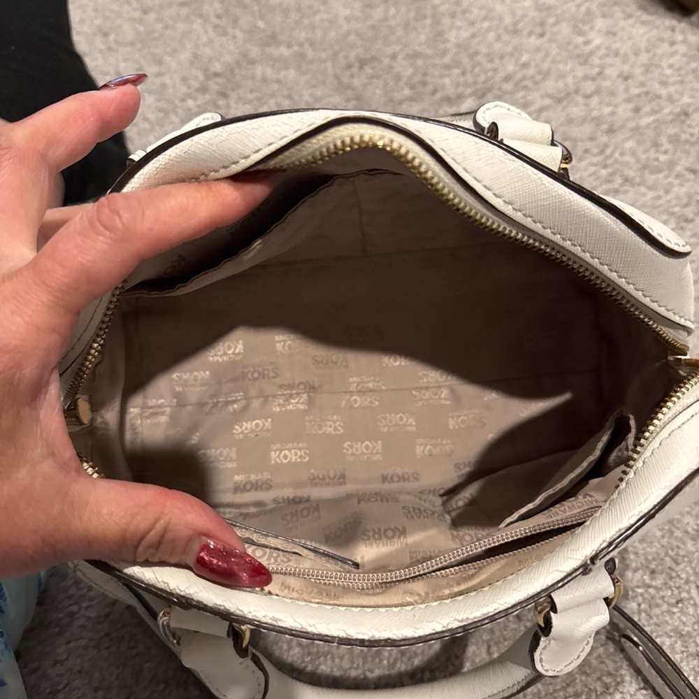 Hand bag - Picture 3 of 5